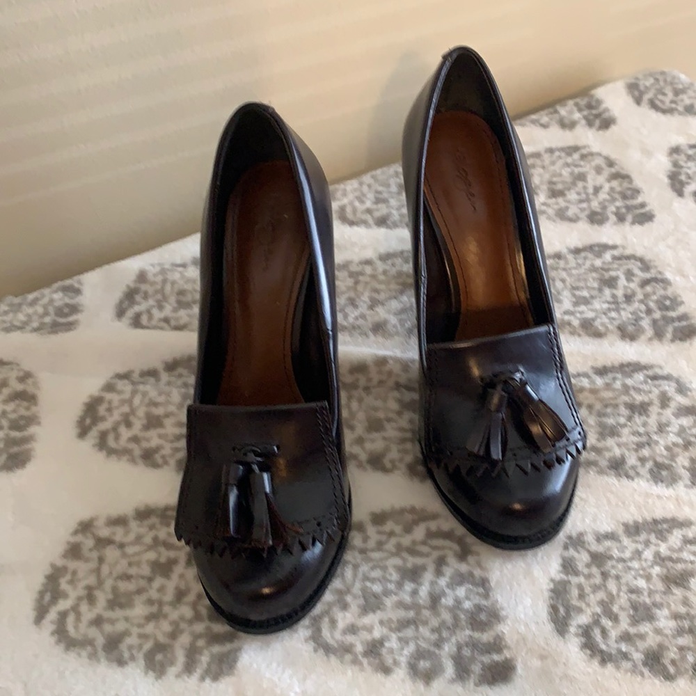 Dark brown leather pumps - size 6.5
